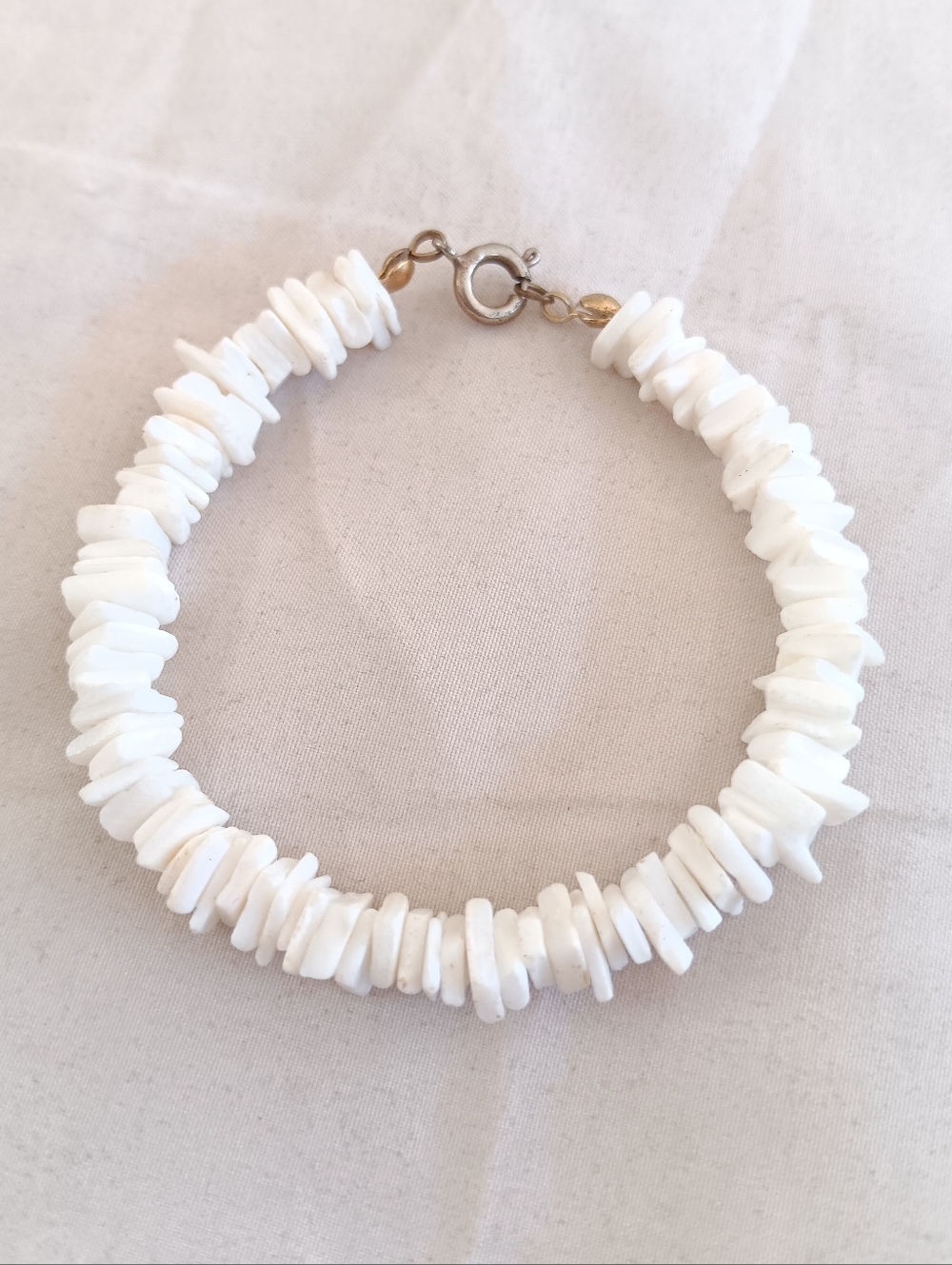 White Puka Shell Bracelet 7.5" - Classic Women Jewelry